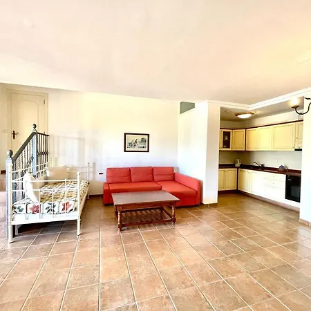 Cozy Ap1, Pool Y Free Wifi In All Common Areas, By The Sea In Playa Roques Apartment